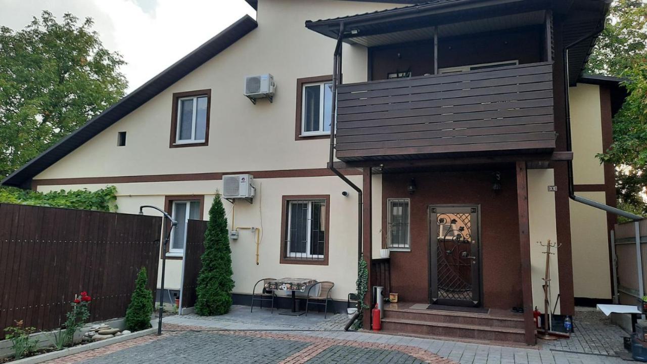 Life House Berezan Hotel Exterior foto